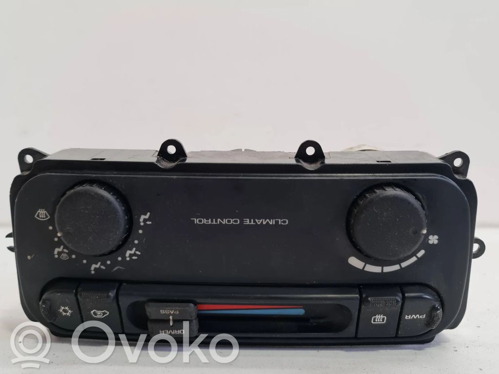 Chrysler Grand Voyager III Climate control unit 