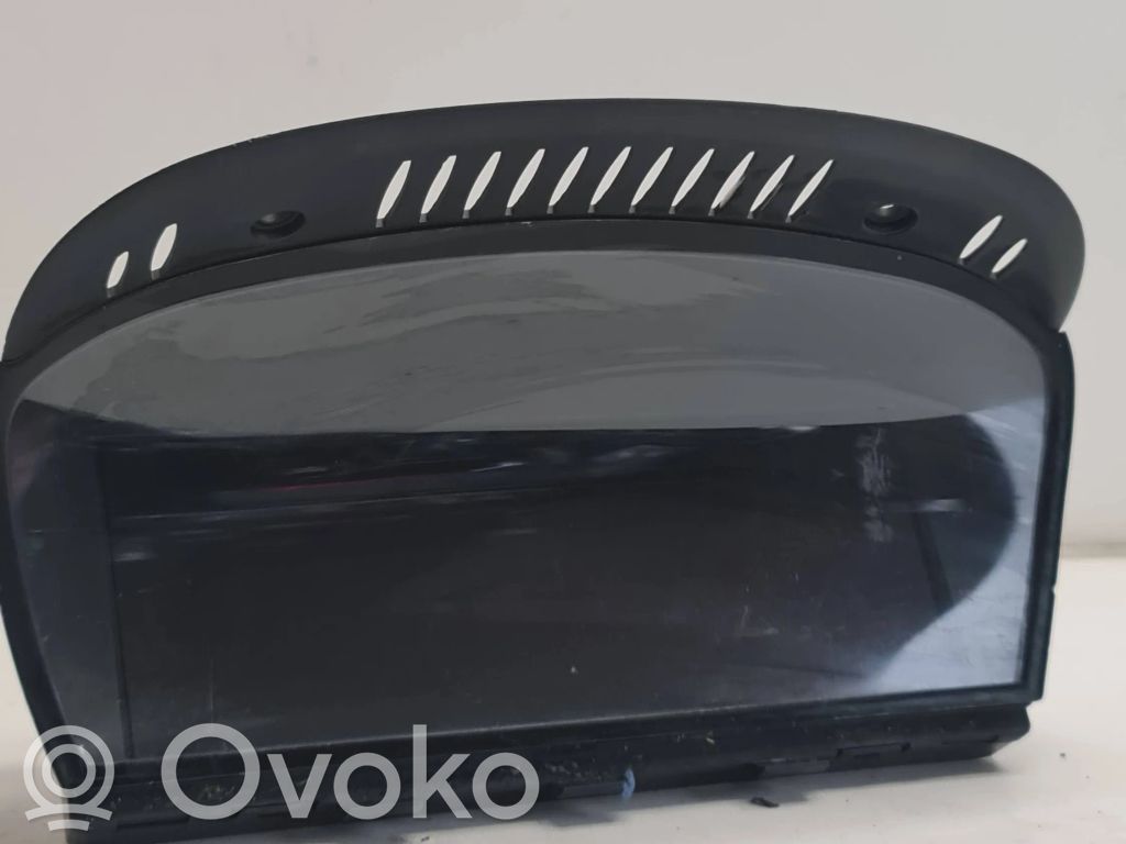 Bildschirm / Display / Anzeige   65826985868,6986288