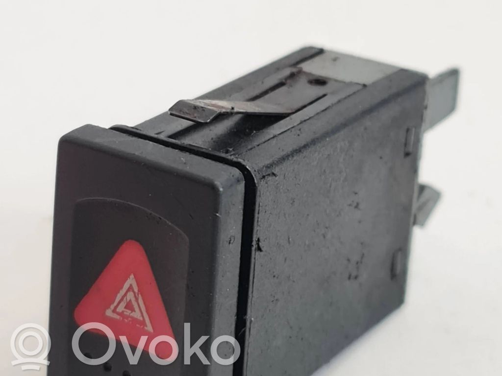 Przycisk świateł awaryjnych   3B0953235B,PA66GF300,PN16000