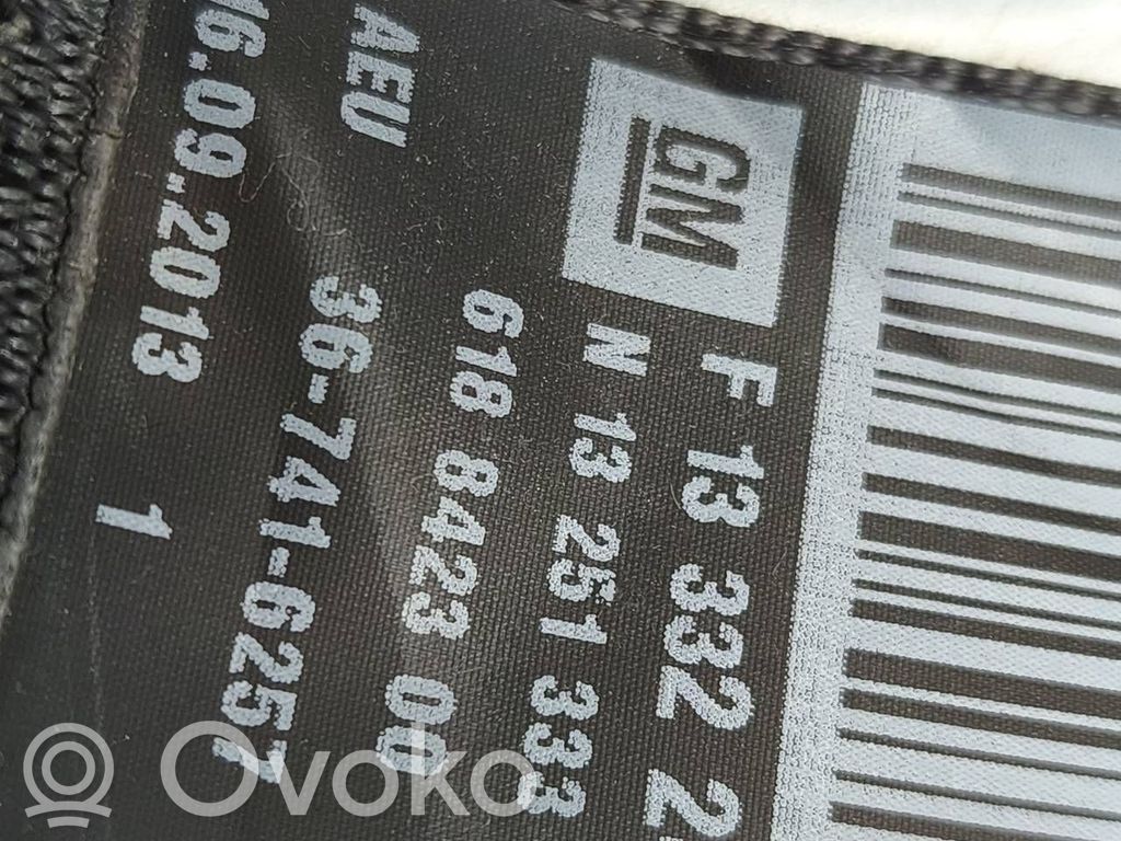 Opel Zafira C Pas bezpieczeństwa fotela tylnego 