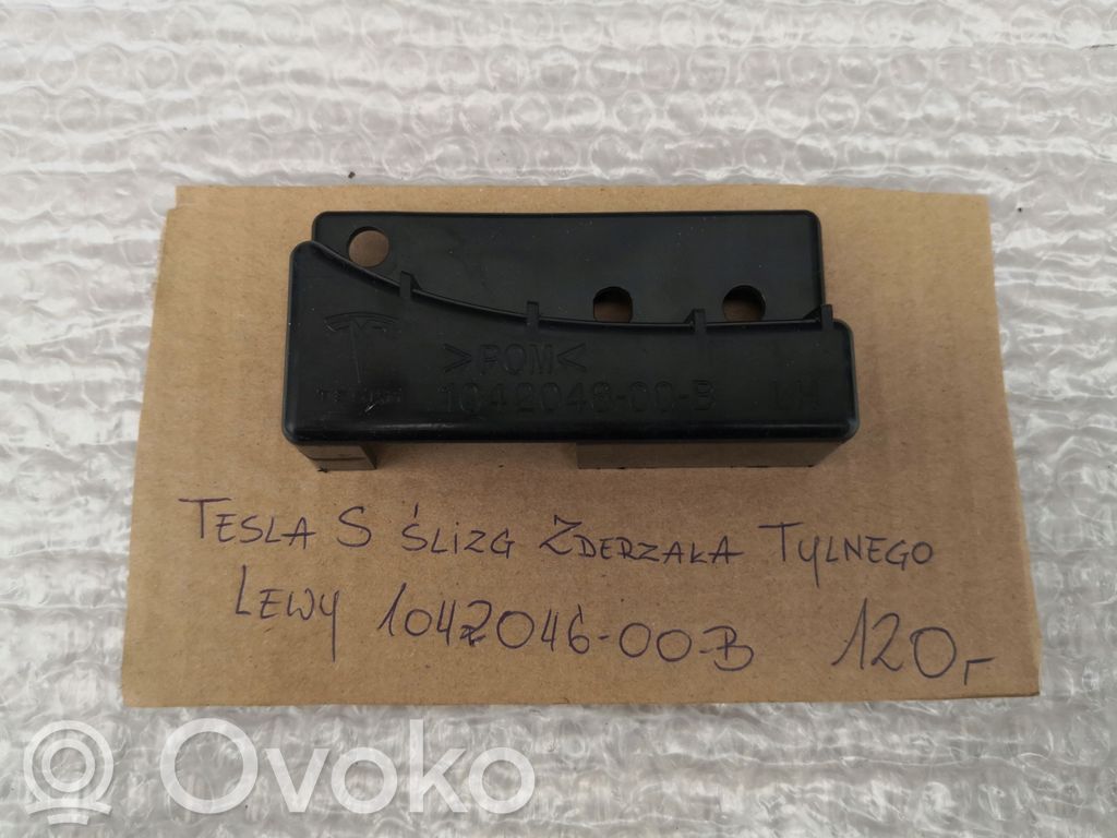 Rear bumper mounting bracket   104204600B
