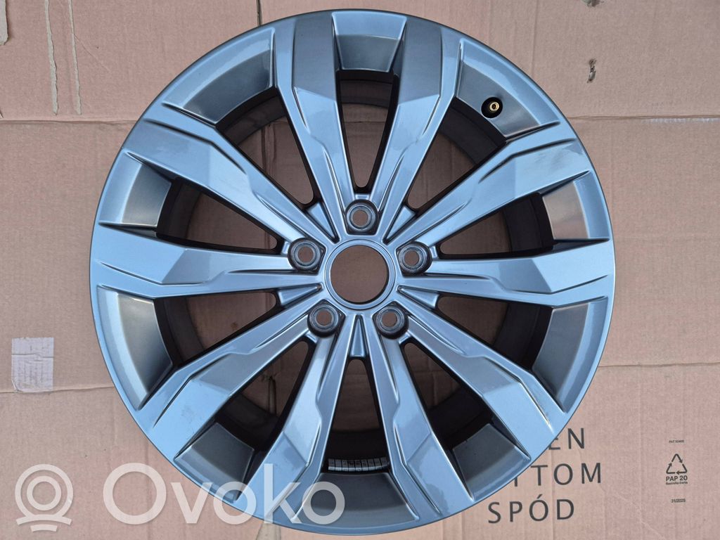Felgi aluminiowe R17   2GA601025JBAX,2GA601025J