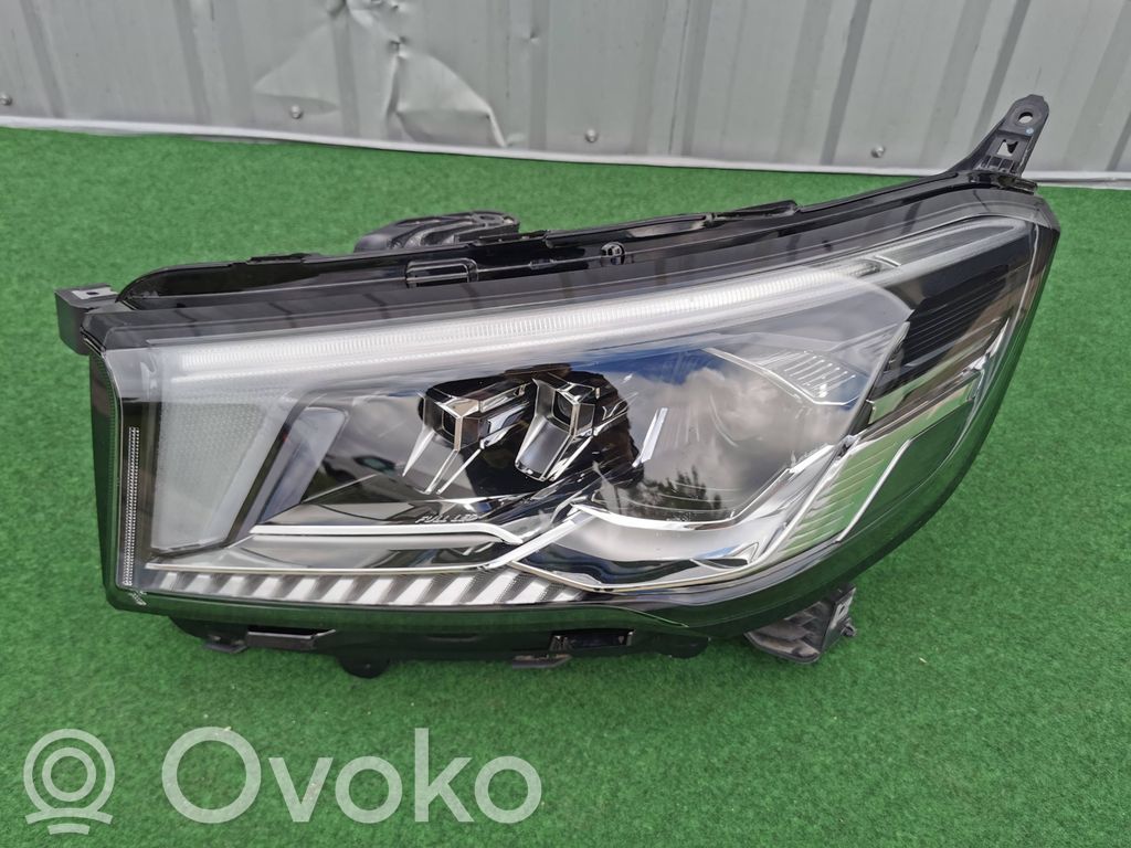 Maxus V90 Headlight/headlamp 