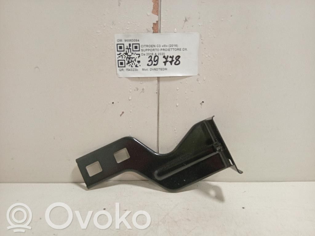 Citroen C3 Headlight/headlamp mounting bracket 
