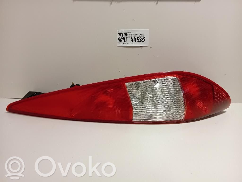 Ford Mondeo Mk III Aizmugurējais lukturis virsbūvē 