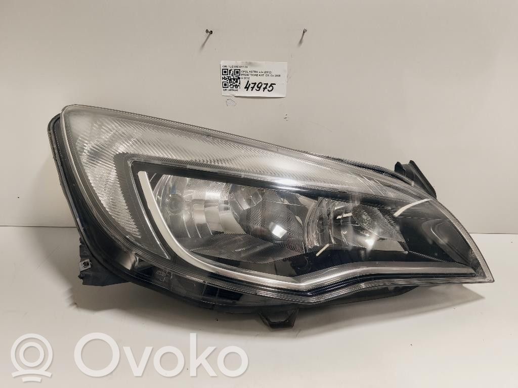 Opel Astra J Lampa przednia 