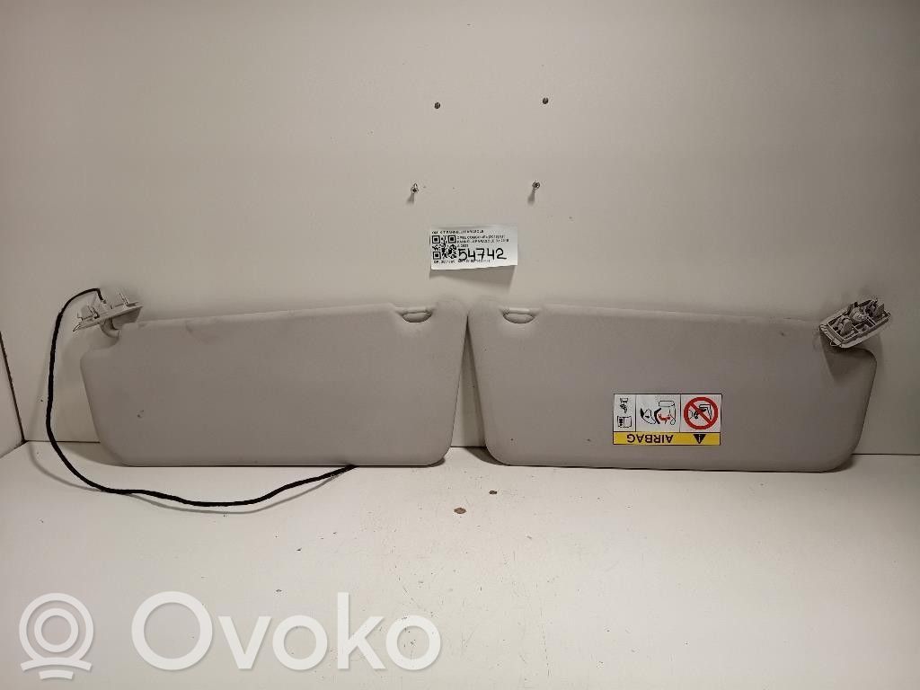 Солнцезащитный козырек   D15DTHYHZ