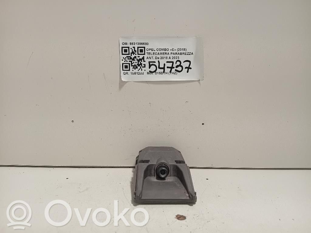 Opel Combo E Windshield/windscreen camera 