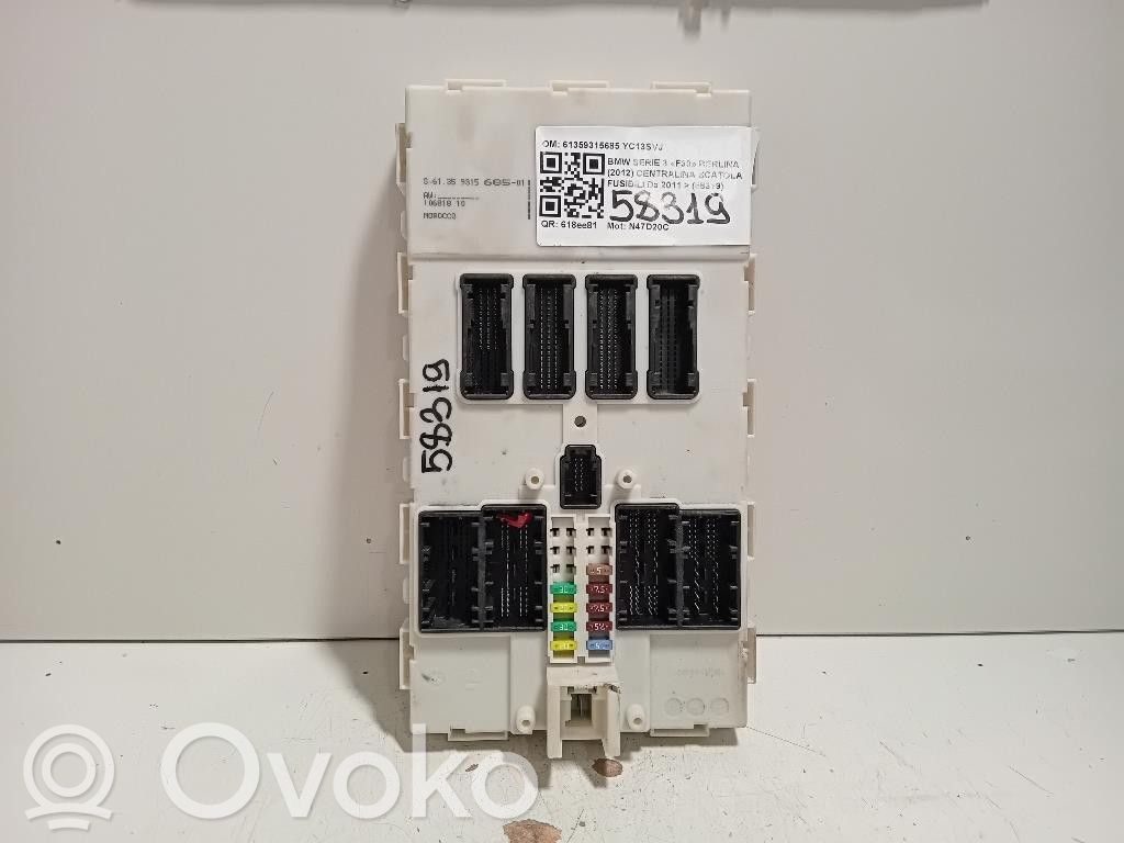 BMW 3 F30 F35 F31 Skrzynka bezpieczników / Komplet 