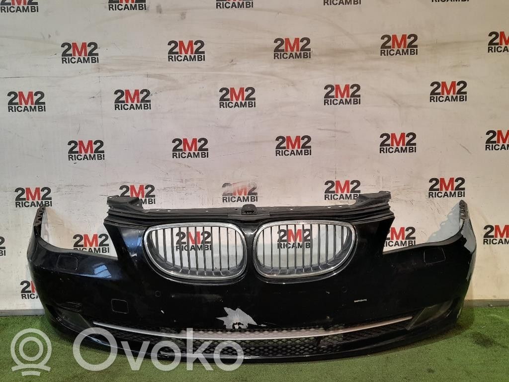 BMW 5 E60 E61 Zderzak przedni 