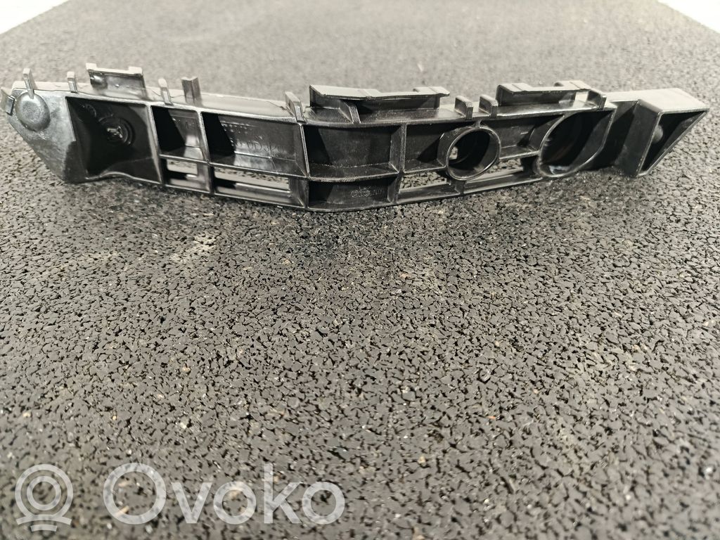 Toyota Yaris Cross Staffa di rinforzo montaggio del paraurti anteriore 