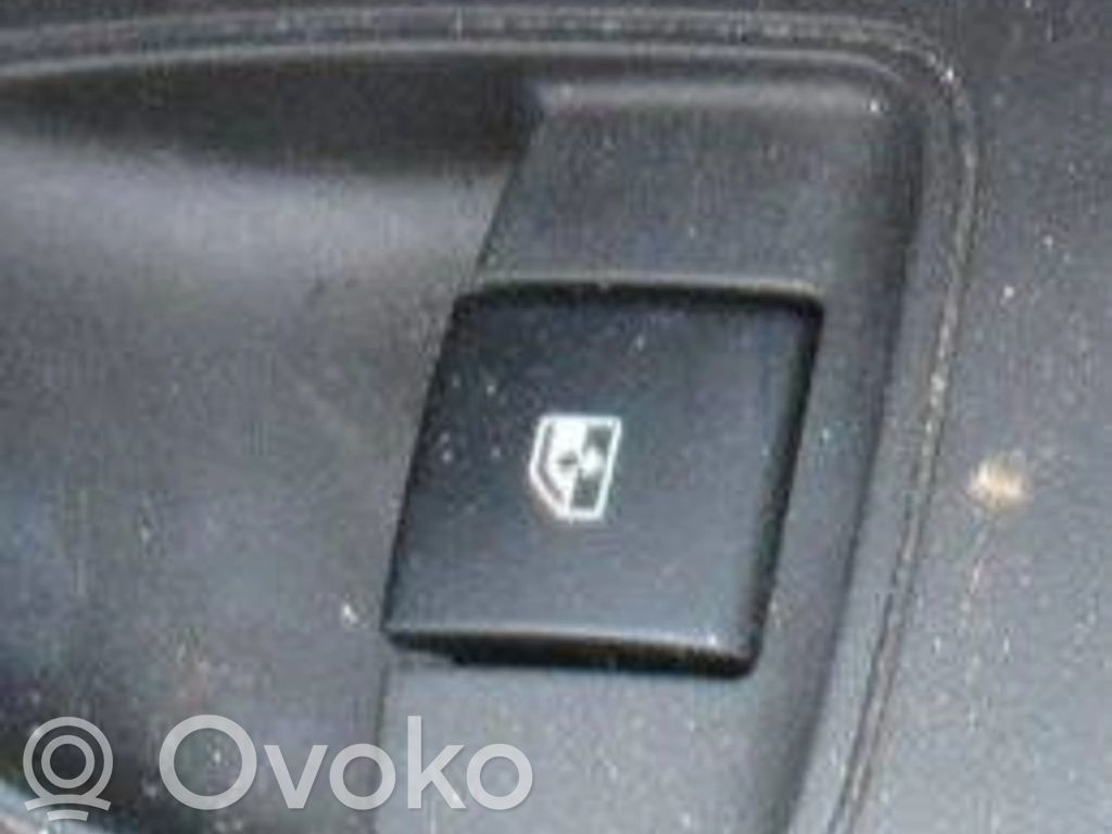 Quarter vent window switch
