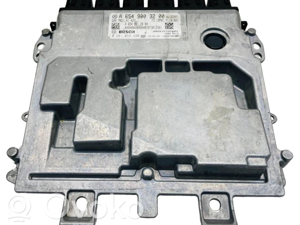 Mercedes-Benz E W213 Engine control unit/module 