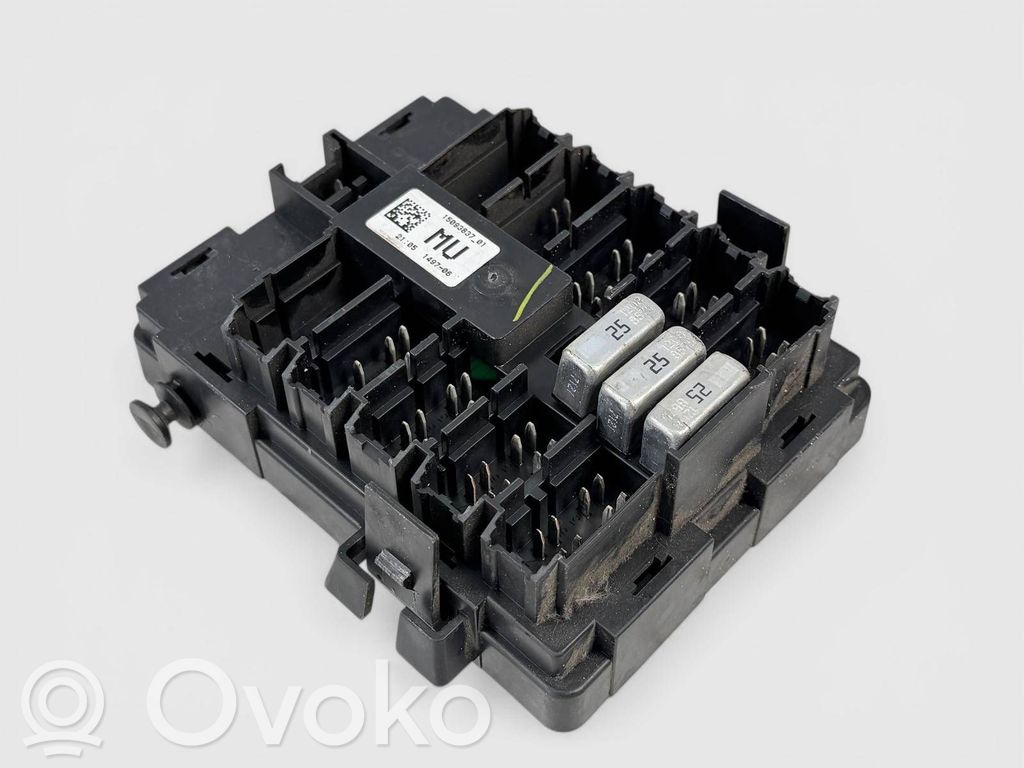 Cadillac Escalade Fuse box set 