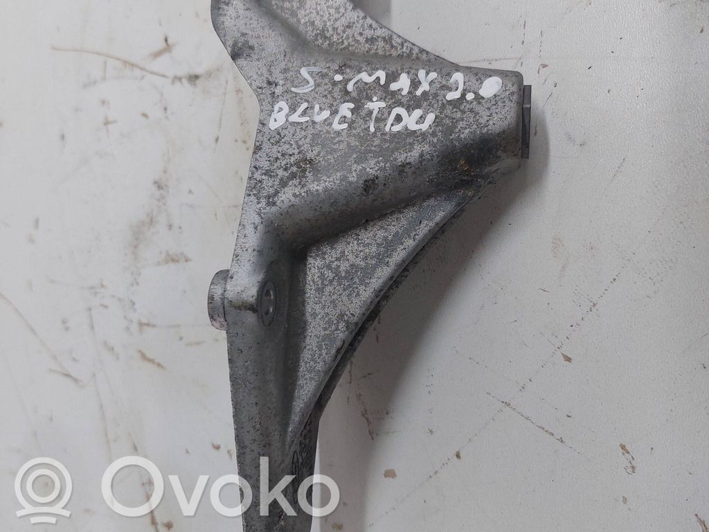 Ford Mondeo MK V Engine mounting bracket 