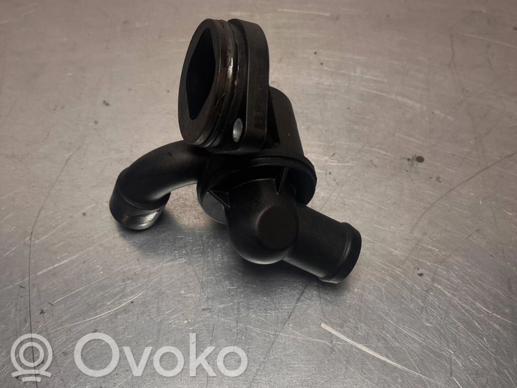 Audi A4 S4 B8 8K Termostat/carcasă termostat 