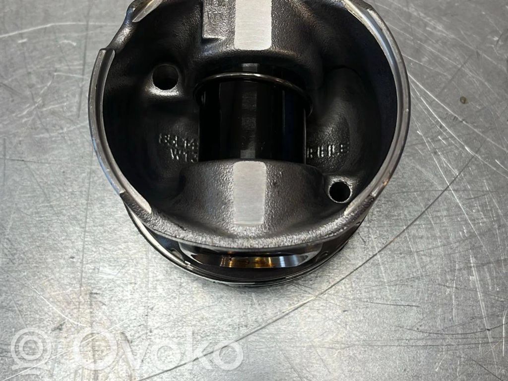 Piston   021PI00129000,M9T,85L145