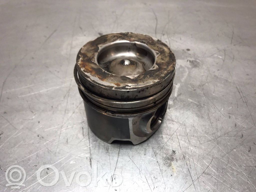 Piston   83L110