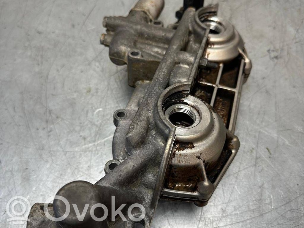 BMW 5 E39 Venttiiliöljyn valvonta 