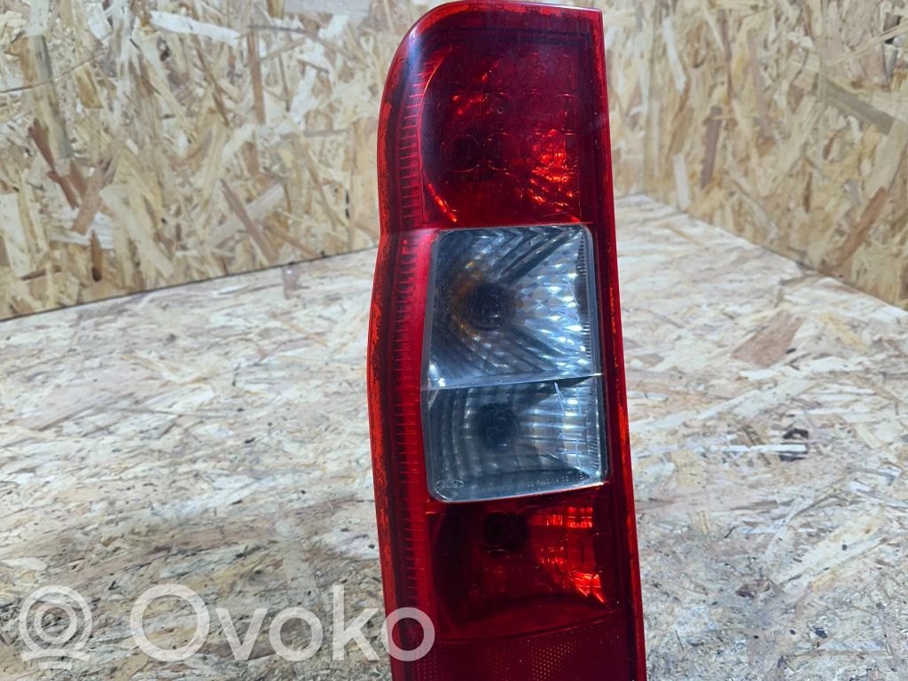 Ford Transit Luz trasera/de freno 