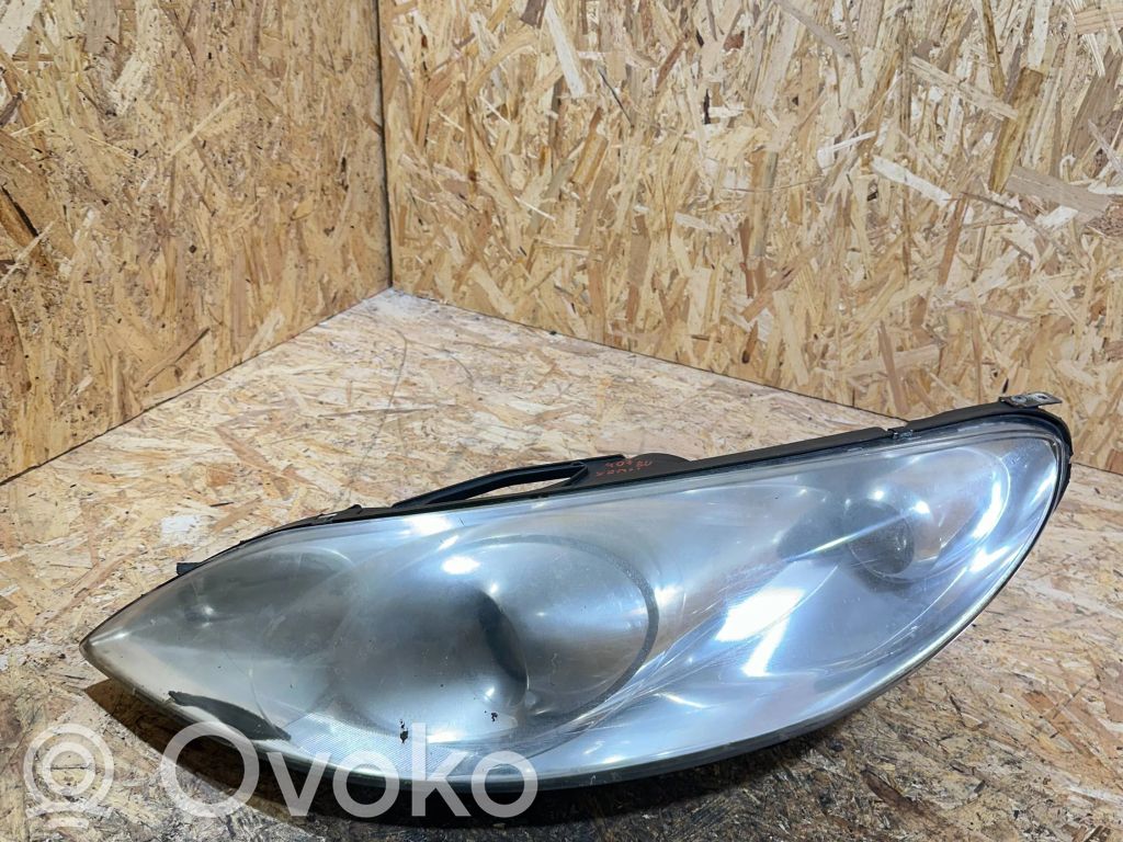 Peugeot 407 Lampa przednia 