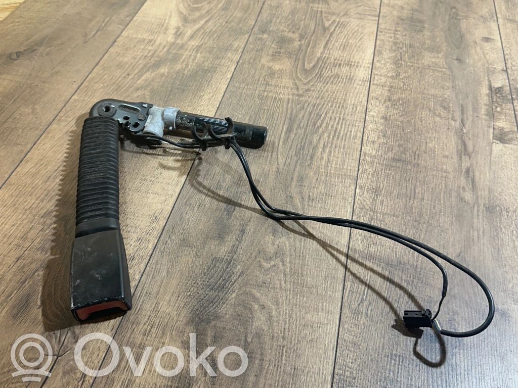 BMW 7 E65 E66 Klamra przedniego pasa bezpieczeństwa 