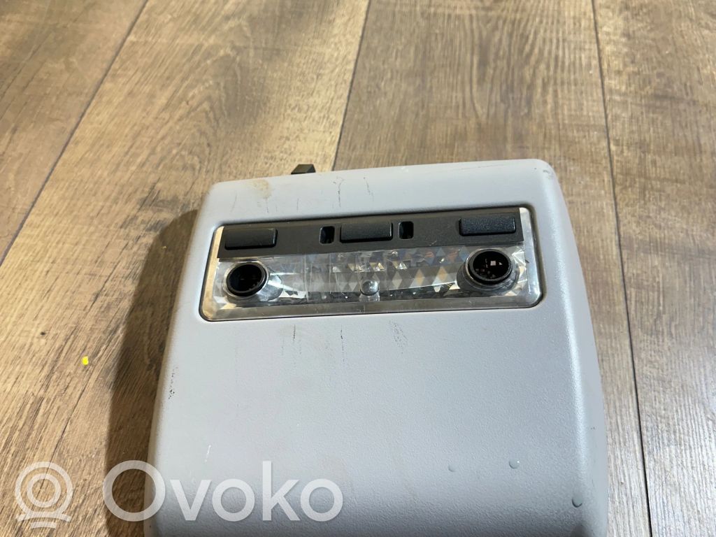 BMW X5 E53 Priekinių vietų apšvietimo žibintas 