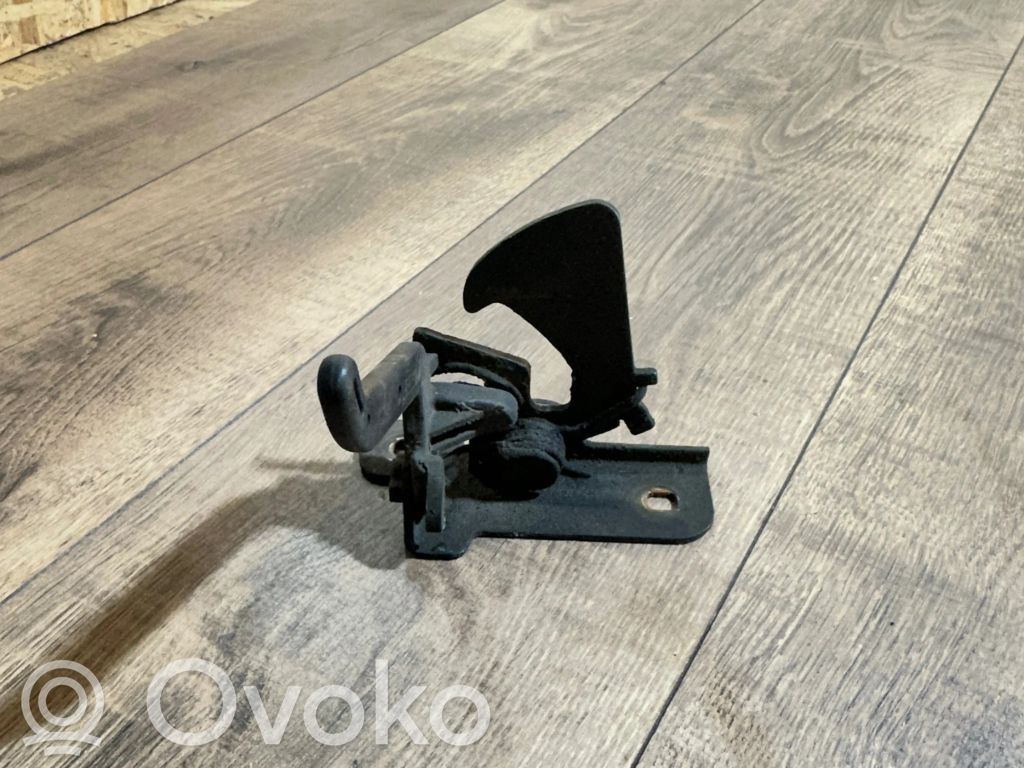 BMW X5 E53 Dzinēja pārsega slēdzene 