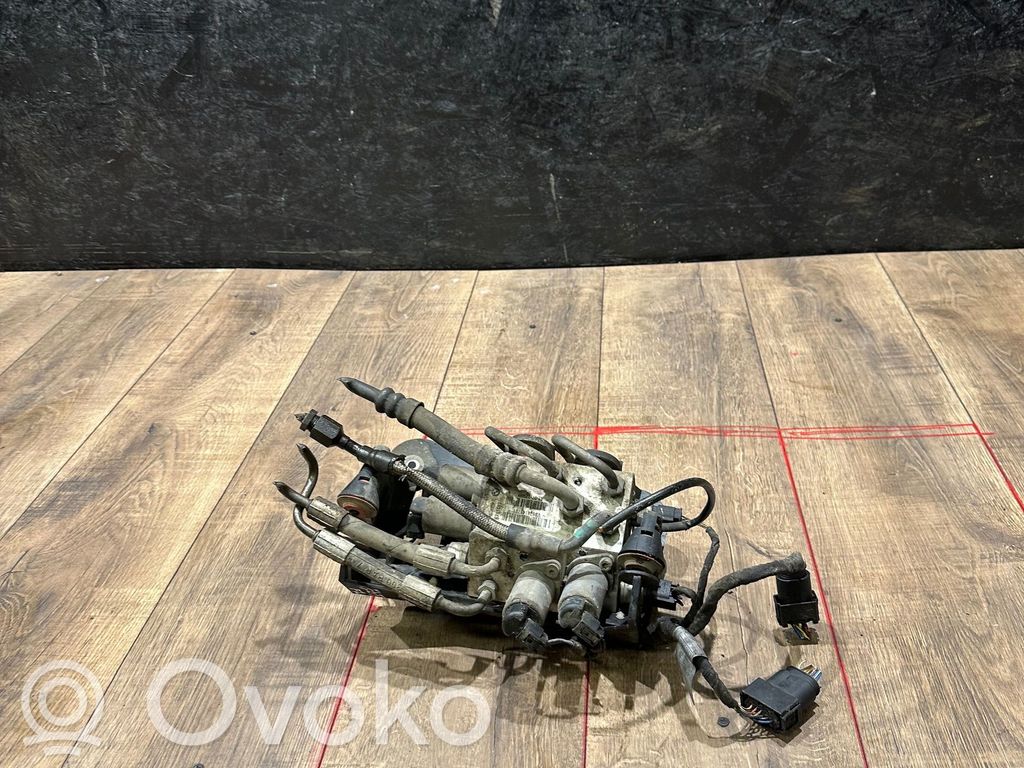 BMW 7 E65 E66 Active stabilizer control/valve assembly 