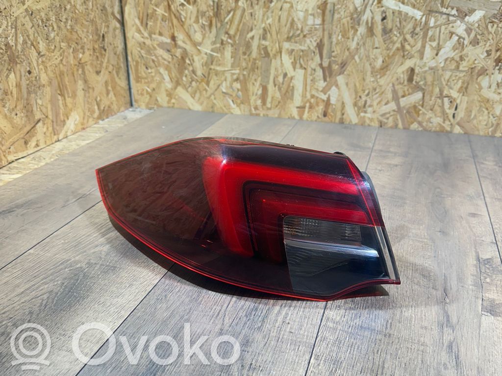 Opel Insignia B Lampă spate în caroserie 