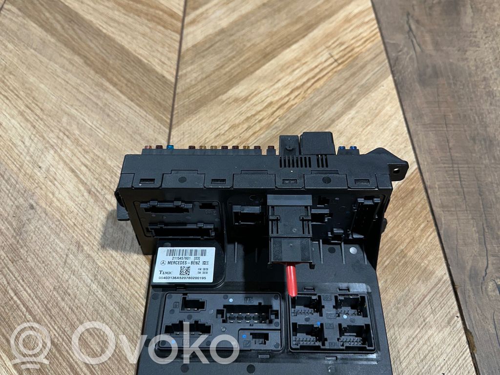 Mercedes-Benz E W211 Módulo de fusible 