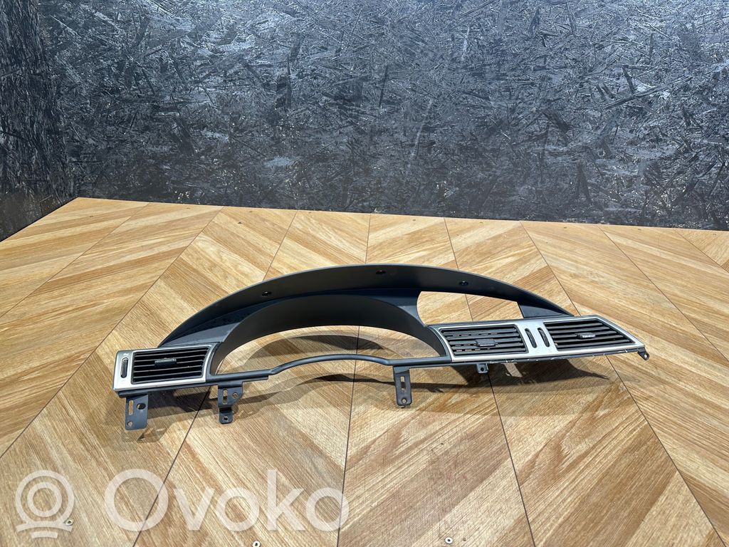 Chrysler Pacifica Dashboard trim 