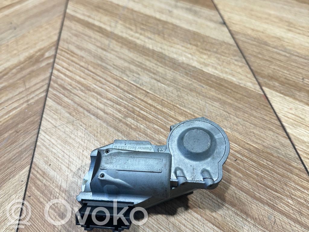 Mercedes-Benz E W211 Steering wheel lock 