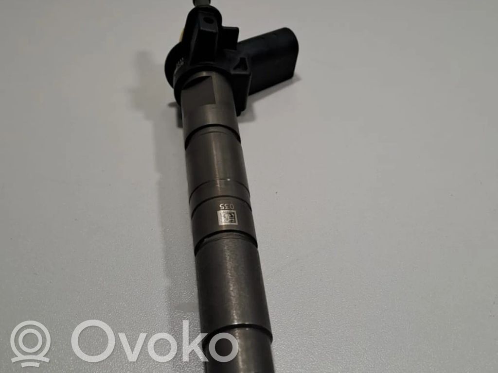 BMW 5 F10 F11 Fuel injector 