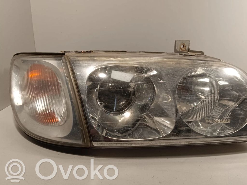 Hyundai Trajet Scheinwerfer 