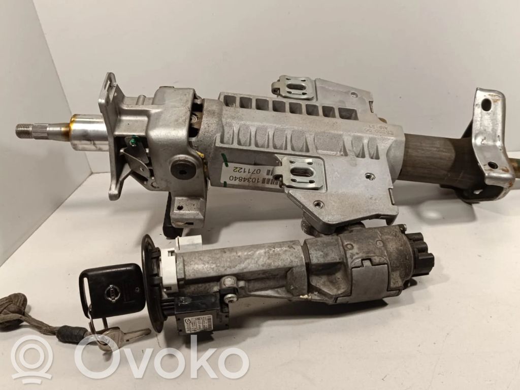 Nissan Navara D40 Ohjauspyörän akseli 