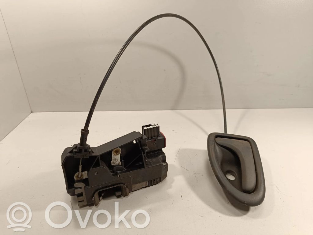 Renault Trafic II (X83) Front door lock 