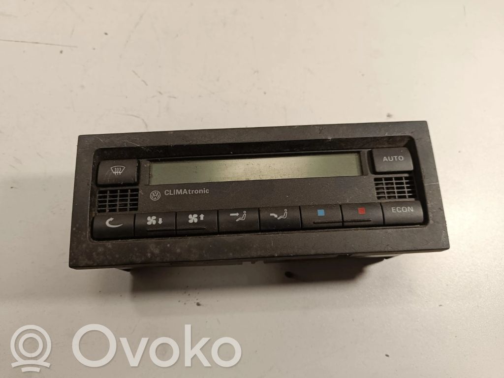 Volkswagen Golf IV Climate control unit 