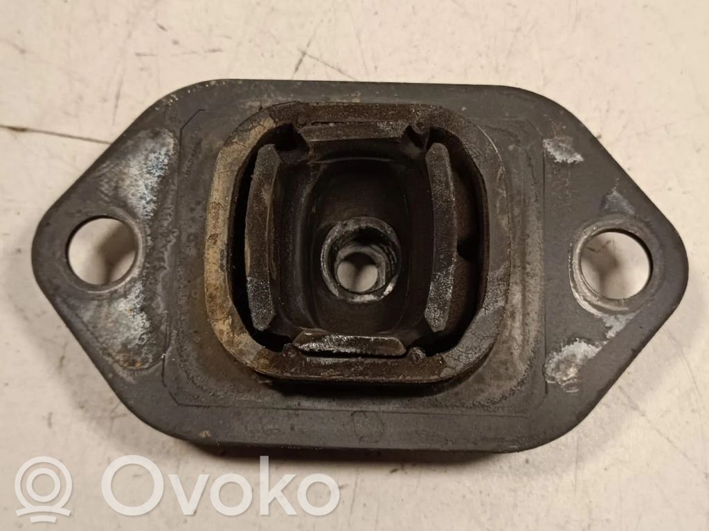 Nissan X-Trail T32 Engine mount bracket 