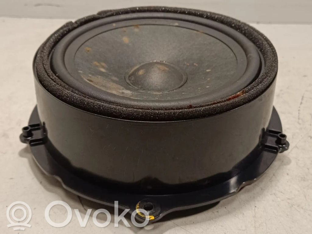 Jaguar XE Altavoz de la puerta trasera 