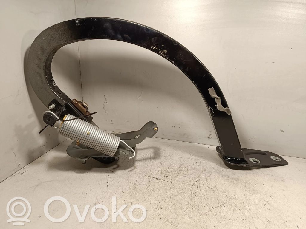 Jaguar XE Tailgate/trunk/boot hinge 
