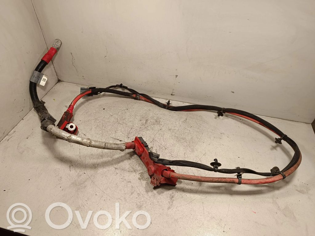 Jaguar XE Pluskaapeli (akku) 