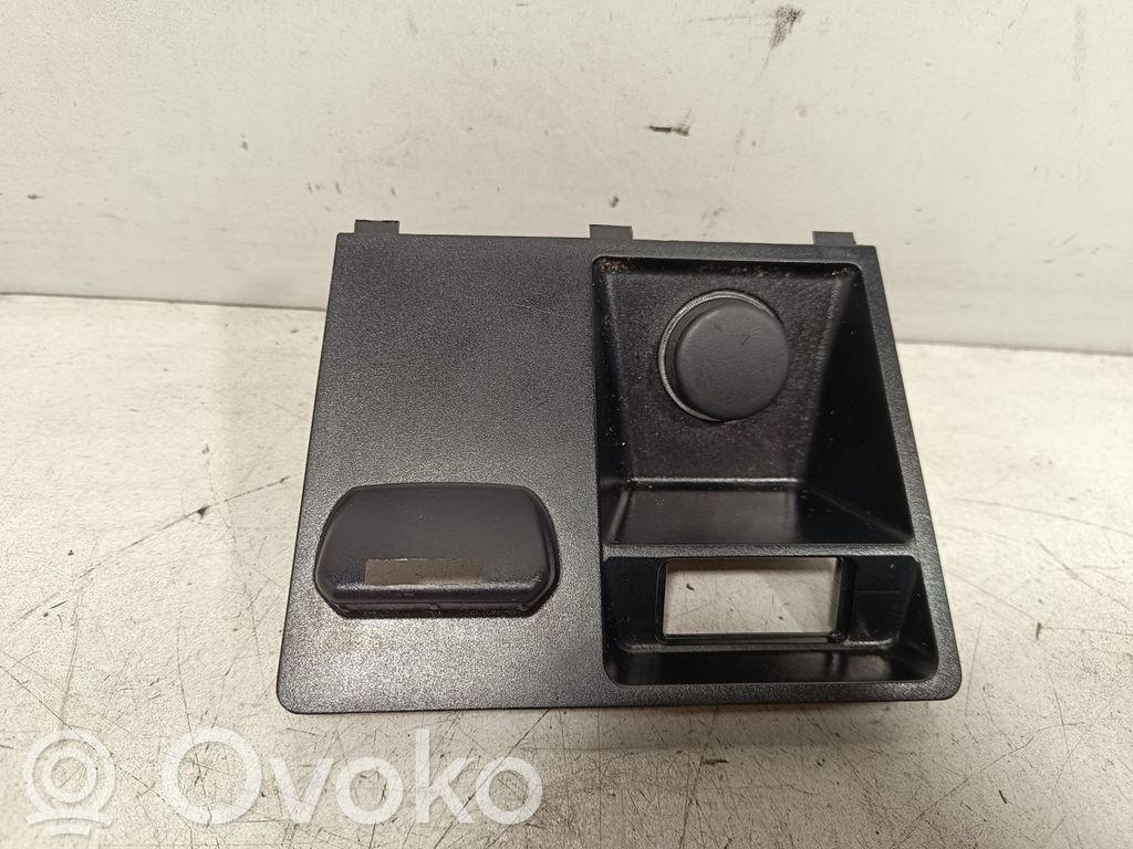 BMW X5 E70 USB socket connector 