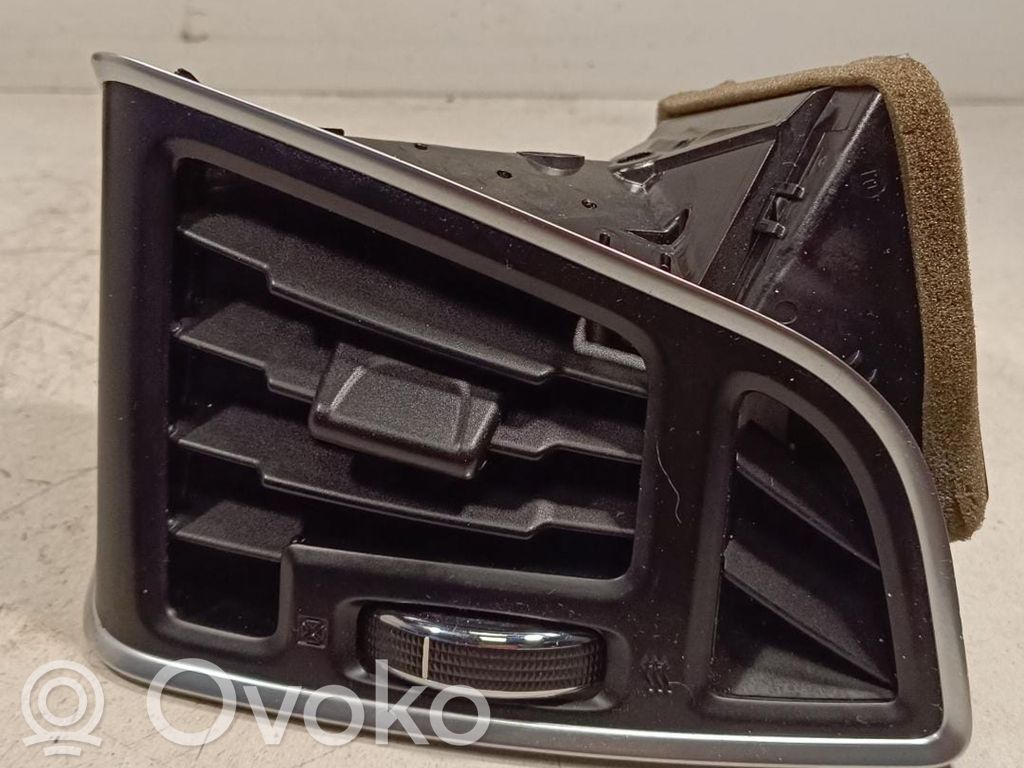 Ford Kuga II Boczna kratka nawiewu deski rozdzielczej 