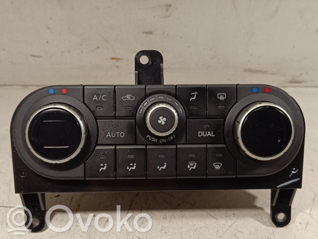 Nissan Qashqai+2 Climate control unit 