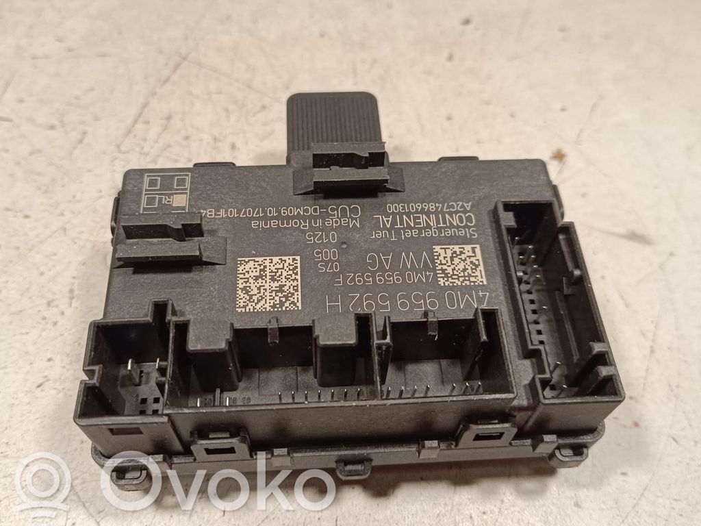 Audi Q7 4M Door control unit/module 