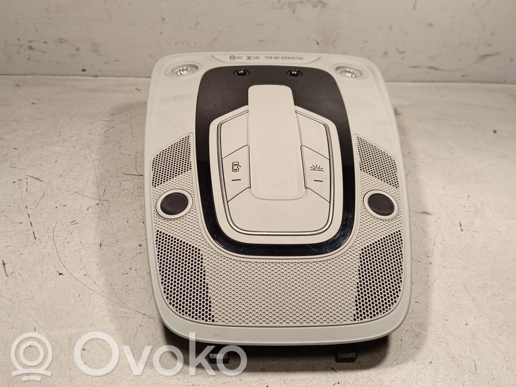 Audi Q7 4M Etuistuimen valo 