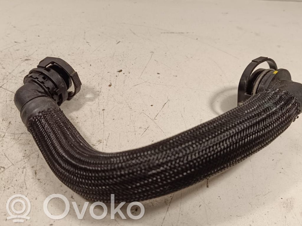 Volkswagen Touareg III Шланг сапуна 
