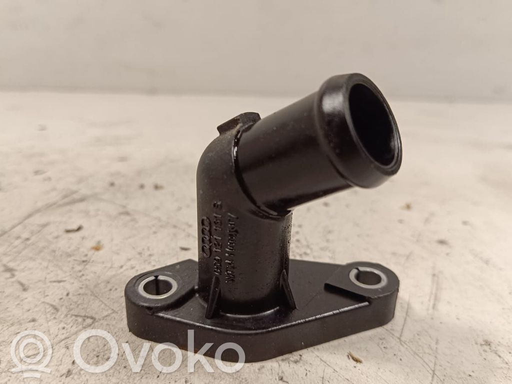 Volkswagen Touareg III Engine coolant pipe/hose 
