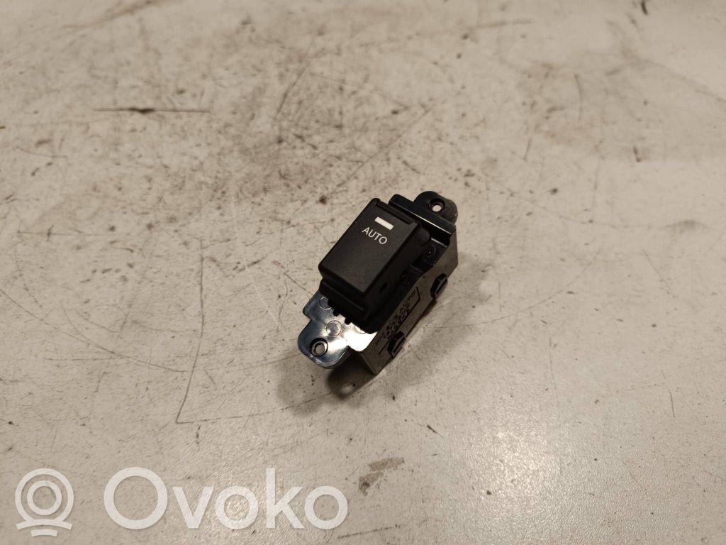 KIA Sorento Elektrinių langų jungtukas 